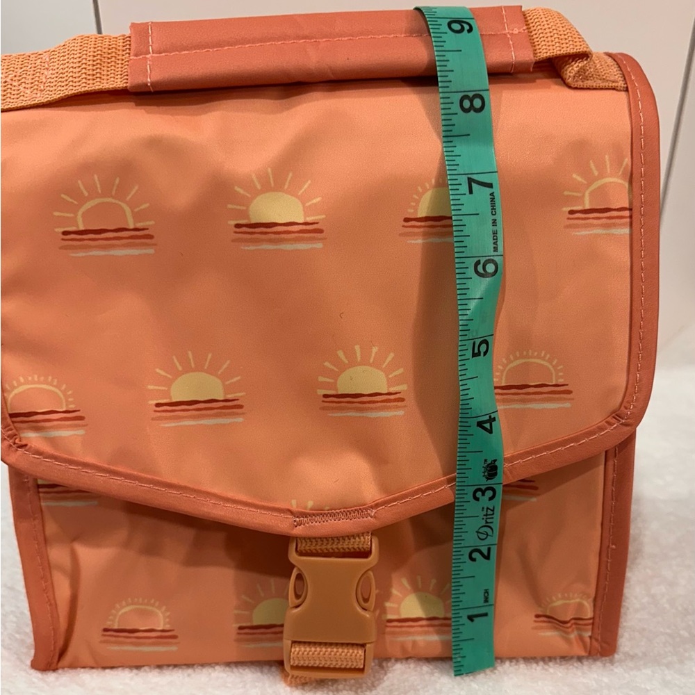 NWT Thirty One Fold Over Lunch Bag. Pattern Morning Rays. - Picture 6 of 9